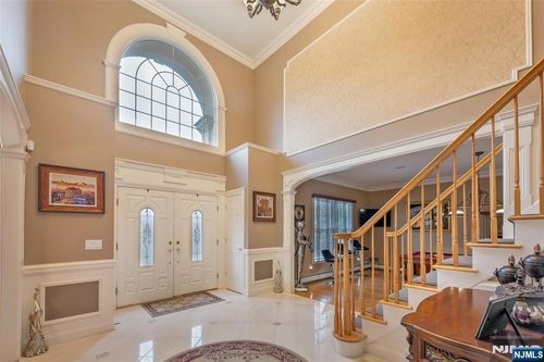 212 Old Sand Rd, Fairfield, NJ, 07004-1500 | Card Image