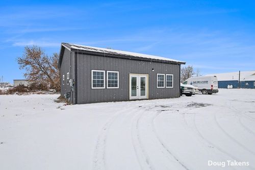 7225 Saddlebag Lake Rd, Lake Odessa, MI, 48849-9303 | Card Image