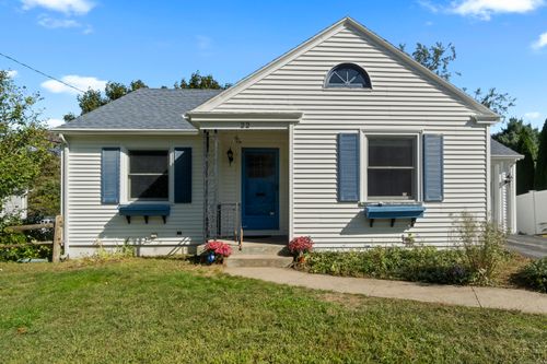 22 Mayflower Ave, Pawcatuck, CT, 06379-1916 | Card Image