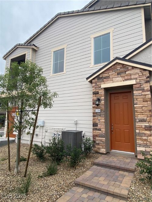 22206-3742 Neblina Dr, Henderson, NV, 89052-8306 | Card Image