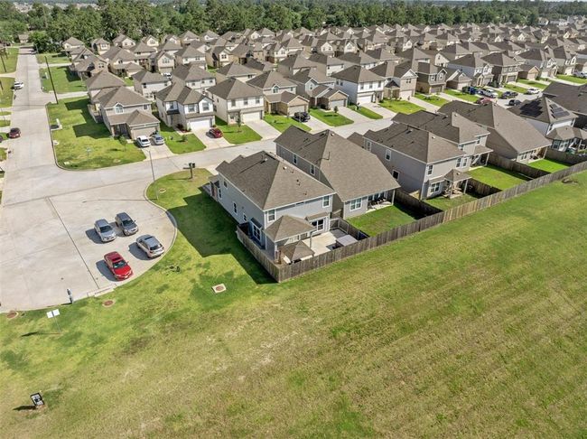 The home sits on a large corner lot | Image 36