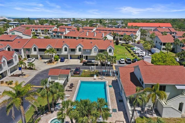 2383 Hanover Dr, Townhouse with 2 bedrooms, 3 bathrooms and null parking in DUNEDIN FL | Image 57
