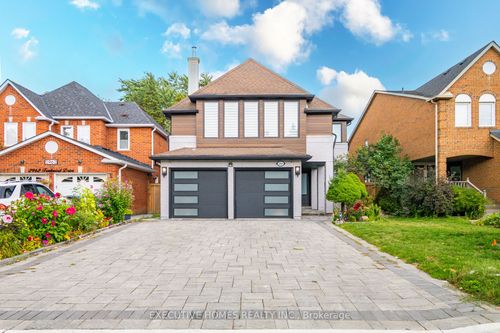 2966 Tradewind Dr, Mississauga, ON, L5N6L3 | Card Image