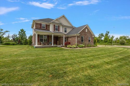 23431 S Crooked Tree Ct, South Lyon, MI, 48178-0903 | Card Image