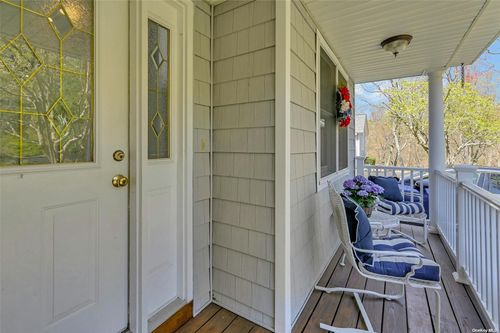3-3 Crescent Gate, Huntington, NY, 11743-3411 | Card Image