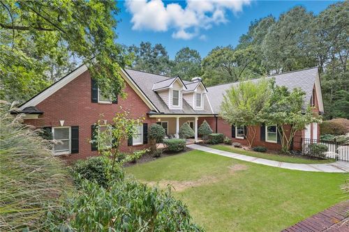 5993 Overby Rd, Flowery Branch, GA, 30542-2727 | Card Image