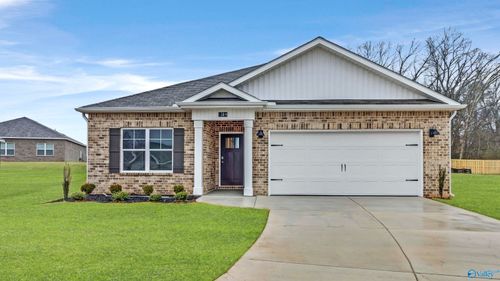 19 Moon Dr, Scottsboro, AL, 35769-6603 | Card Image