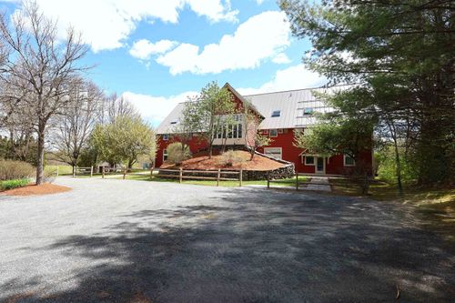 101-16 Hemlock Ridge Dr, White River Junction, VT, 05001-9334 | Card Image