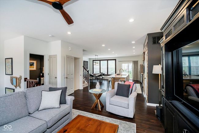 9010 Ramapo Dr, Condo with 2 bedrooms, 4 bathrooms and null parking in Fishers IN | Image 4