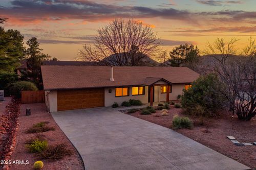 25 Spur Ct, Sedona, AZ, 86351-8970 | Card Image