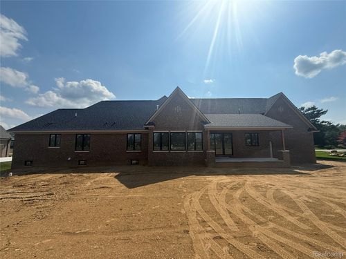 1364 Masters Dr, Metamora, MI, 48455-8701 | Card Image
