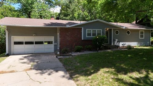 2119 Newport Rd, Saint Joseph, MO, 64505-1845 | Card Image