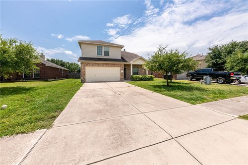 137 Maplewood N, Kyle, TX, 78640-5276 | Card Image