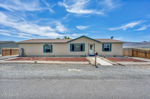 3 Smoke Tree Ln, Yerington, NV, 89447-9746 | Card Image