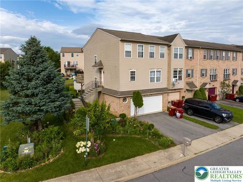 2470 Hawthorn Dr, EASTON, PA, 18040-5829 | Card Image