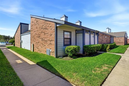 c-636 Bellaire Dr, Hurst, TX, 76053-5987 | Card Image