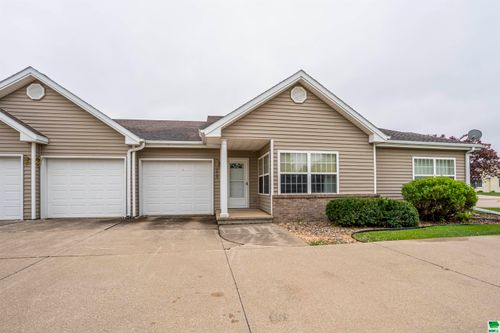 790 Cedar View Dr, Le Mars, IA, 51031-2882 | Card Image