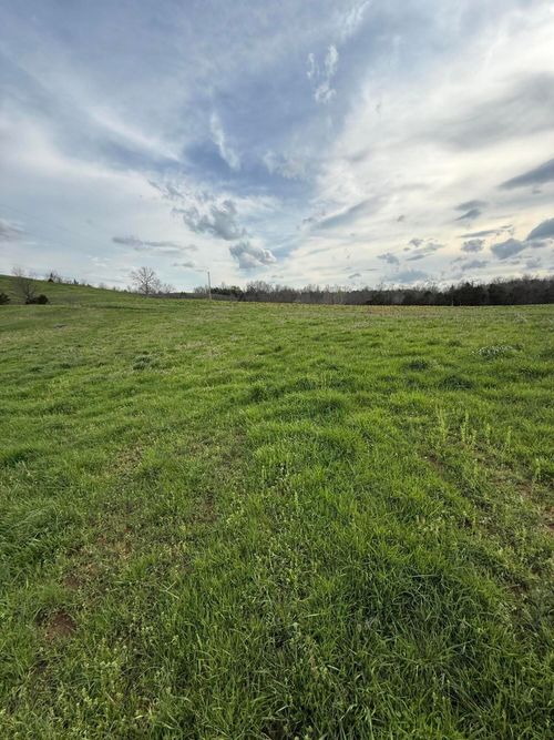 7 S Chowning Ln, Bloomfield, KY, 40008-7236 | Card Image