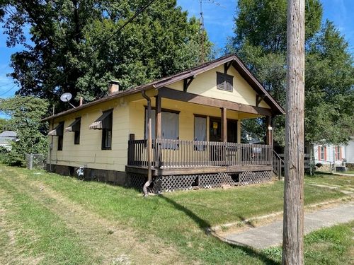 705 W Woodbury St, Danville, IL, 61832-3721 | Card Image