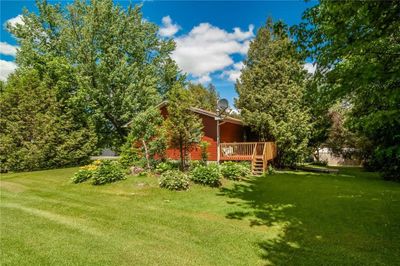 4020 4 Th Line Rd, Home with 4 bedrooms, 1 bathrooms and 10 parking in North Lancaster ON | Image 2