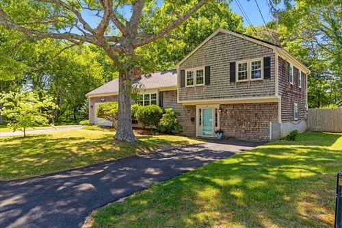 27 Steven Drive, Yarmouth, MA, 02673 | Card Image
