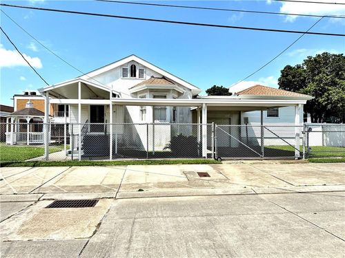 612 1st Ave, Harvey, LA, 70058-2732 | Card Image