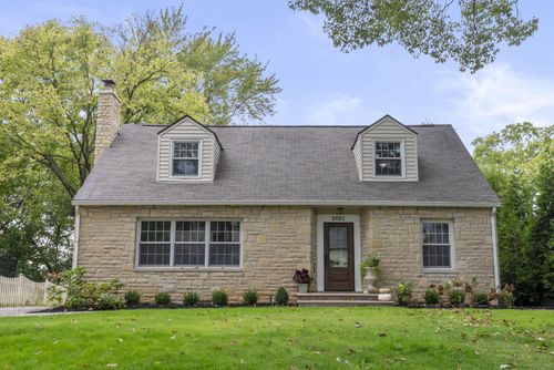 2061 Ellington Rd, Upper Arlington, OH, 43221-4138 | Card Image