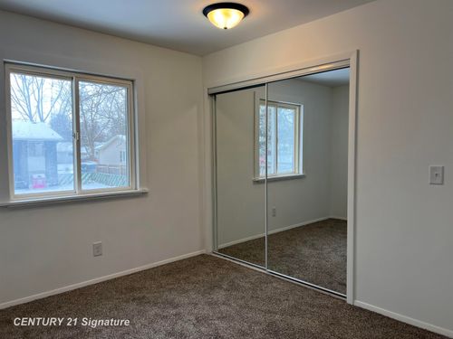 335 Beach St, Mount Morris, MI, 48458-1901 | Card Image