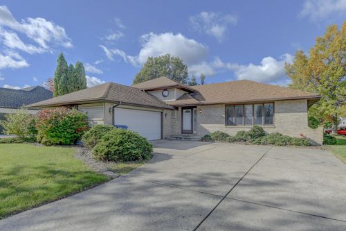7634 Dove Dr, Schererville, IN, 46375 | Card Image