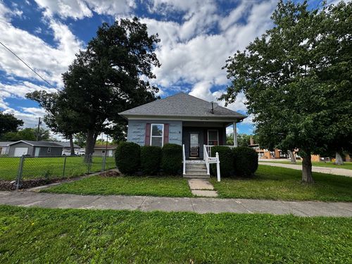 404 Brumbach St, Streator, IL, 61364-3416 | Card Image