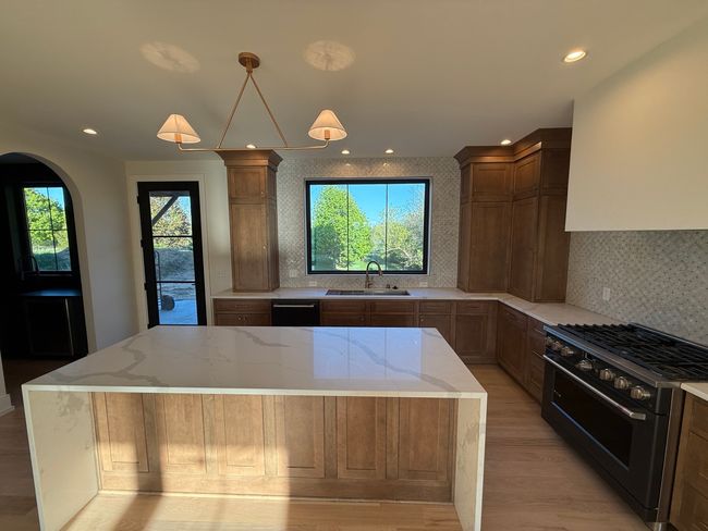 552 S Stocks Rd, House other with 4 bedrooms, 4 bathrooms and null parking in Summit WI | Image 16