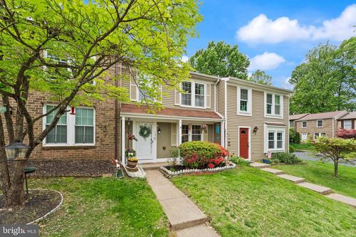 1617 Sierra Woods Dr, RESTON, VA, 20194-5623 | Card Image