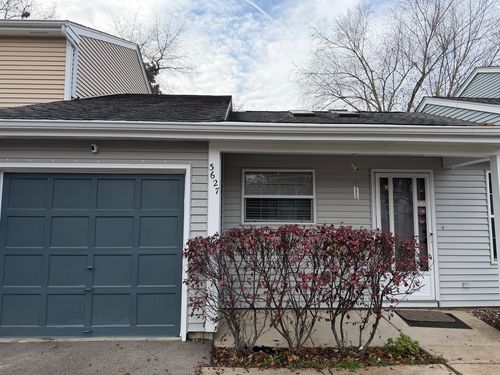 3627 Linden Dr, Island Lake, IL, 60042-9651 | Card Image