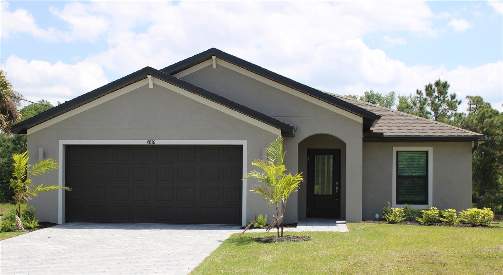 Mattox Cir, North Port, FL 34288