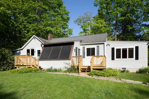 47 E Main St, Salisbury, CT, 06068-1820 | Card Image