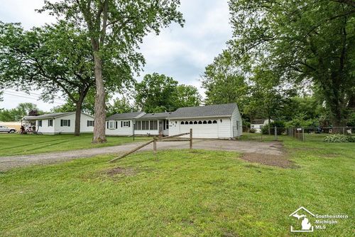 3563 1st St, La Salle, MI, 48145-9613 | Card Image