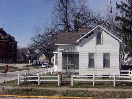 740 S 14th St, Quincy, IL, 62301-5012 | Card Image