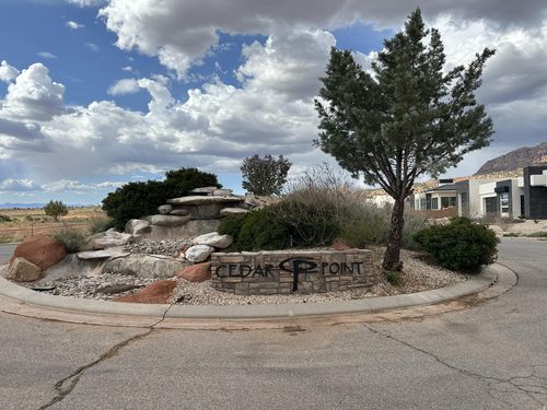 1186 E Cactus Dr, Apple Valley, UT, 84737-4905 | Card Image