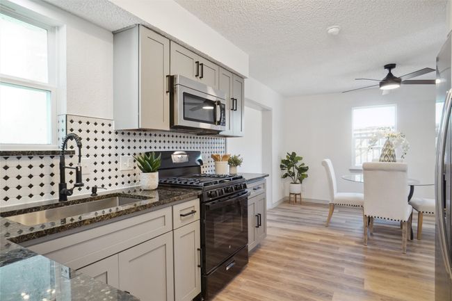 636 W Cedar St, House other with 5 bedrooms, 2 bathrooms and null parking in Hurst TX | Image 11