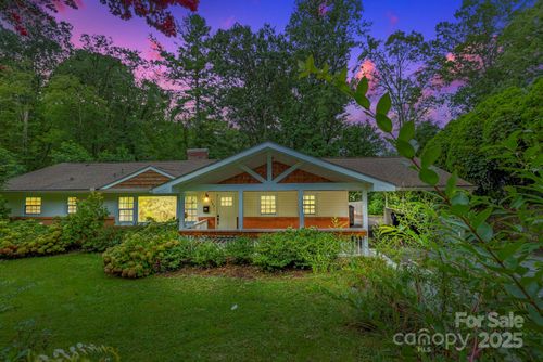227 Laurel Circle Dr, Black Mountain, NC, 28711-3009 | Card Image
