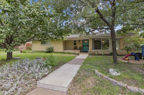 3206 Rock Bluff Dr, Dallas, TX, 75227-5649 | Card Image