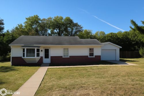 123 Shields St, Burlington, IA, 52601-1842 | Card Image