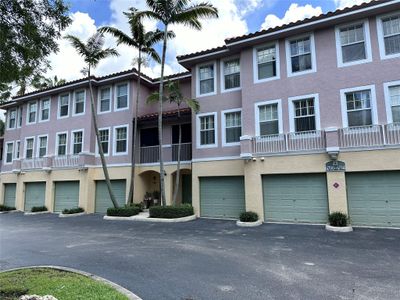 6704 - 6704 W Sample Rd, Townhouse with 3 bedrooms, 2 bathrooms and null parking in Coral Springs FL | Image 1