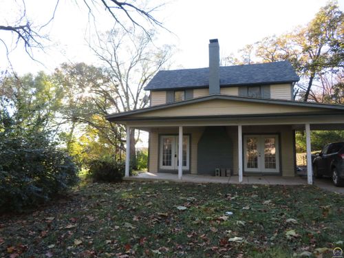 9263 Marion Rd, Oskaloosa, KS, 66066-5301 | Card Image