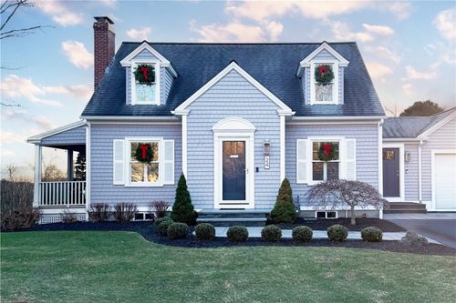 24 Hyland Ave, East Greenwich, RI, 02818-2902 | Card Image