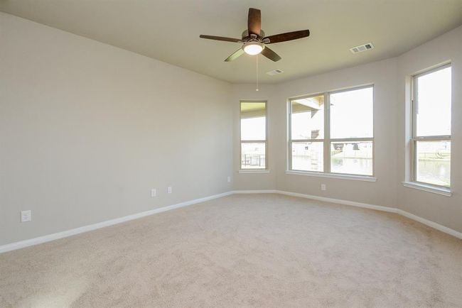 29639 Yaupon Shore Dr, House other with 4 bedrooms, 4 bathrooms and 2 parking in Spring TX | Image 18