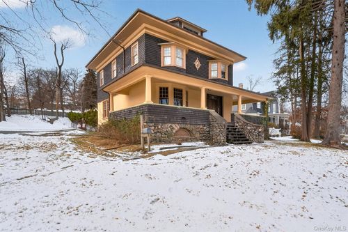 58 Leroy Pl, Newburgh, NY, 12550-3664 | Card Image