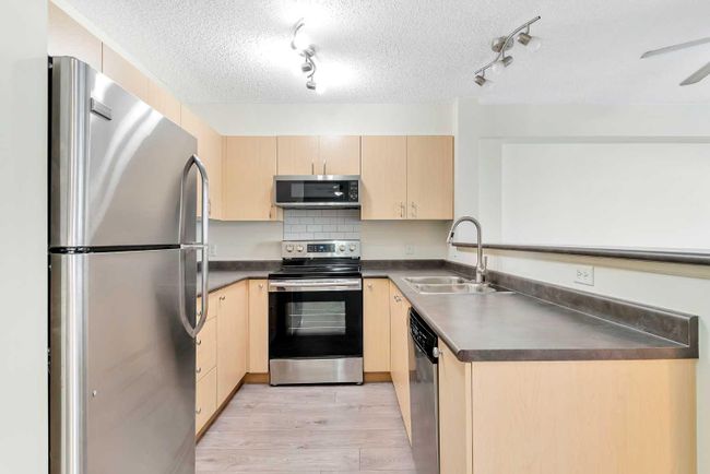 704 - 1111 6 Avenue Sw, Home with 1 bedrooms, 1 bathrooms and 1 parking in Calgary AB | Image 5