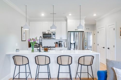 2-31 Boardman St, Boston, MA, 02128-3958 | Card Image