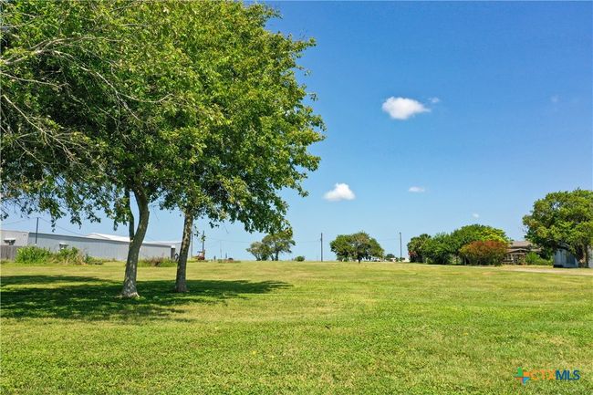 302 Luthardt St, Home with 0 bedrooms, 0 bathrooms and null parking in Austwell TX | Image 5